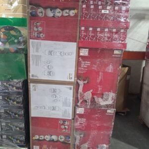 Alternative view of Christmas pallets