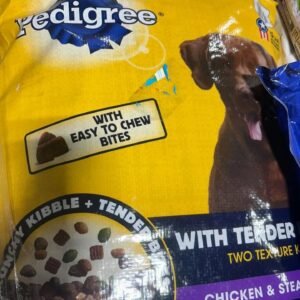 Pet food pallet