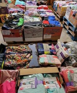 Alternative view of Kids clothes Pallets
