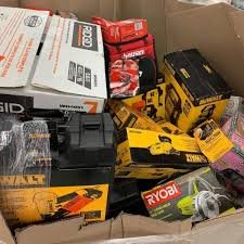 Alternative view of milwaukee power tools