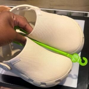 Alternative view of Exclusive Crocs Pallets