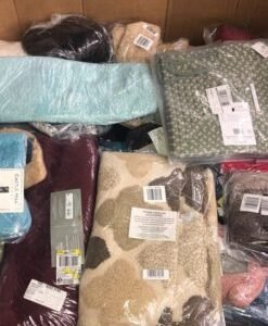 Alternative view of Rugs and Carpet Pallets